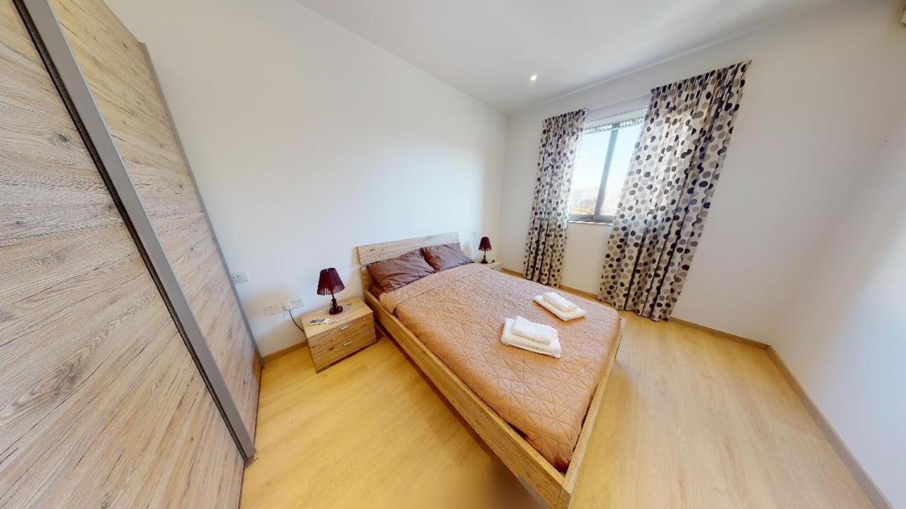 Spacious 2 Bedroom Apartment In Sliema Extérieur photo