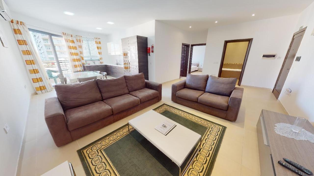 Spacious 2 Bedroom Apartment In Sliema Extérieur photo