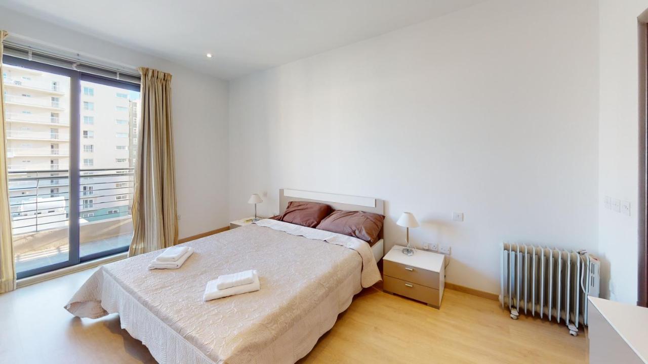 Spacious 2 Bedroom Apartment In Sliema Extérieur photo