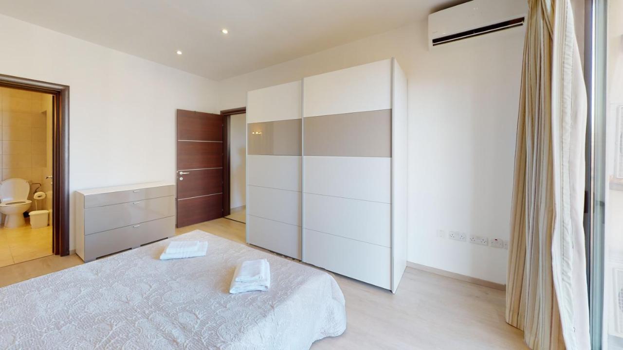 Spacious 2 Bedroom Apartment In Sliema Extérieur photo